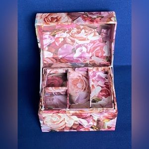 VTG Tri-Coastal Floral Jewelry Box With Removable Tray